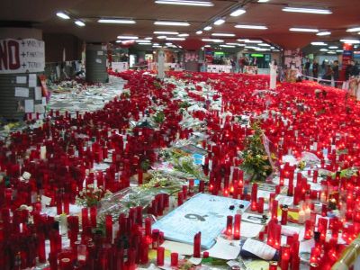 11 marzo 2004, dieci esplosioni avvenute a bordo di quattro treni pendolari: 191 morti e 1.755 feriti.